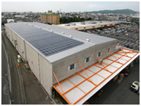 本社倉庫に太陽光発電システムを導入